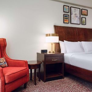 King Room Mobility or hearing accessible